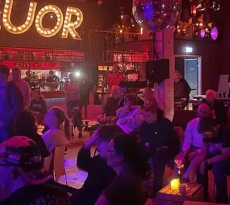 Buitengewoon fluor cafe